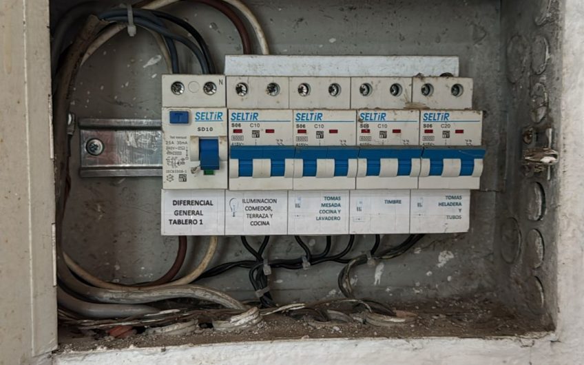 VENTA 3 DORMITORIOS CIUDAD VIEJA