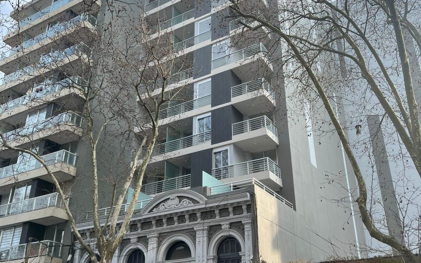 VENTA 1 DORMITORIO CON GARAGE CORDON