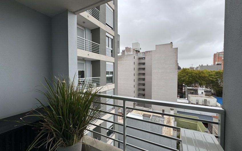 VENTA 1 DORMITORIO CON GARAGE CORDON