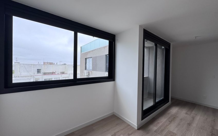 VENTA APARTAMENTO 1 DORMITORIO A ESTRENAR LA BLANQUEADA